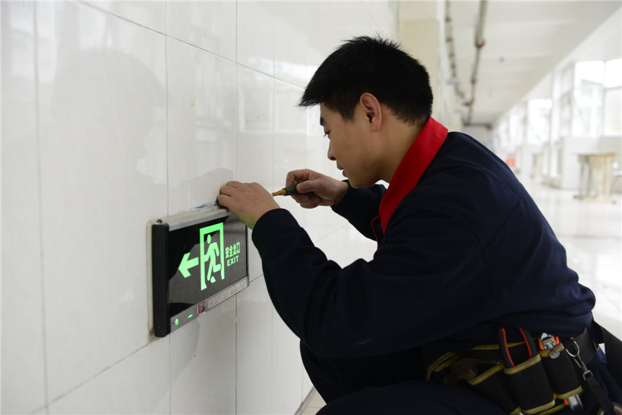 照明設(shè)備中相關(guān)維護(hù)和管理知識(shí)